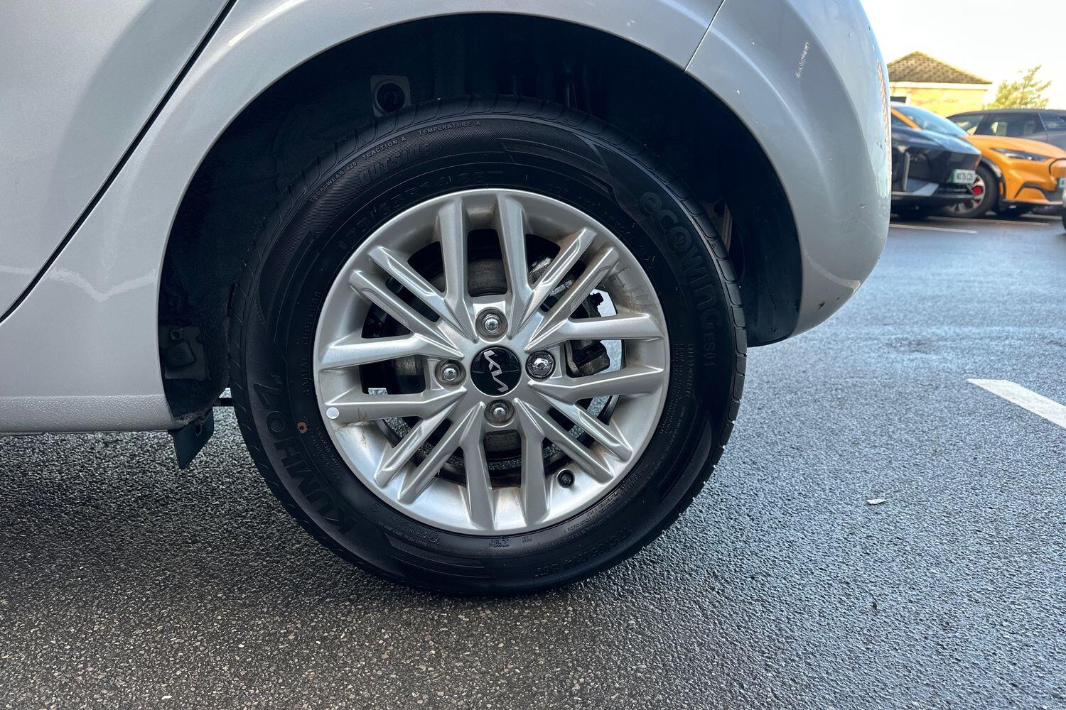 Used Kia Picanto 2023 for sale - 76802192: Photo 9