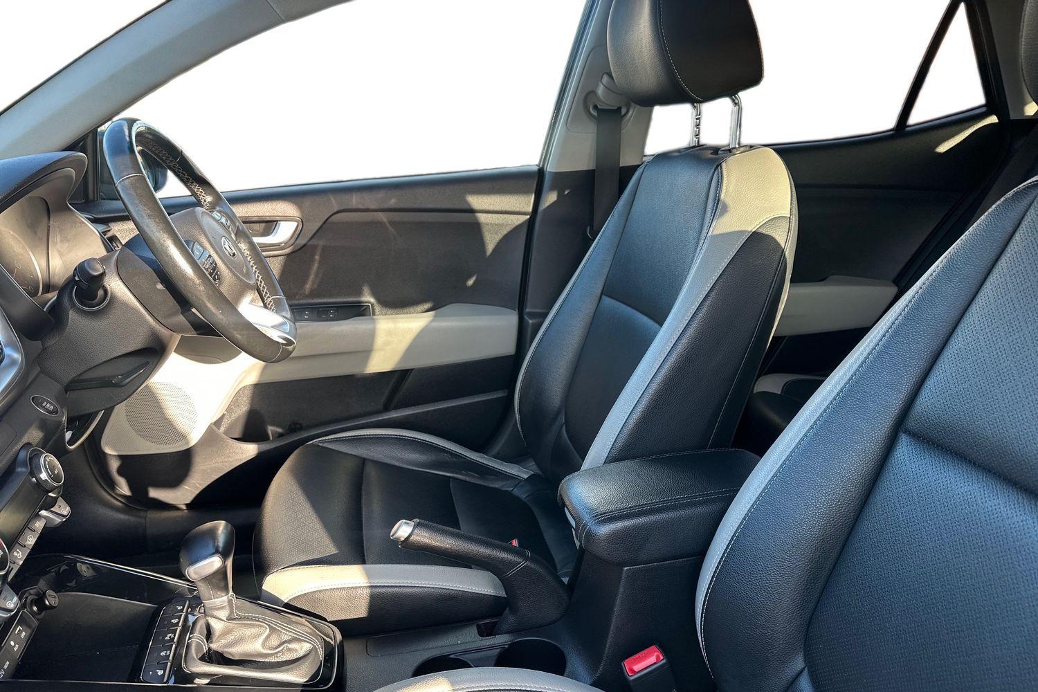 Used Kia Stonic 2019 for sale - 76866281: Photo 7