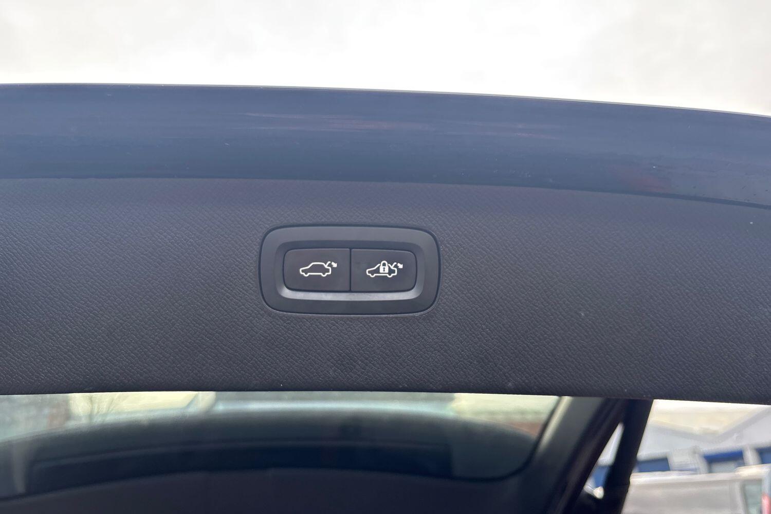 Used Volvo XC90 2016 for sale - 77175659: Photo 16