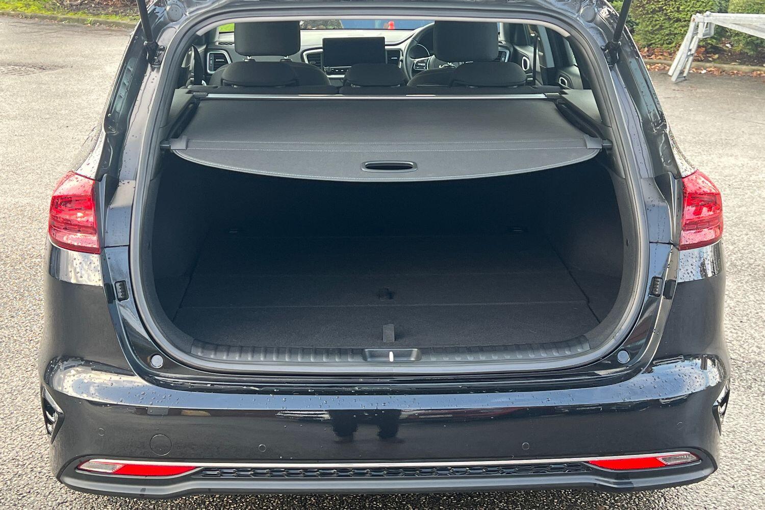 Used Kia Ceed 2025 for sale - 76886626: Photo 18