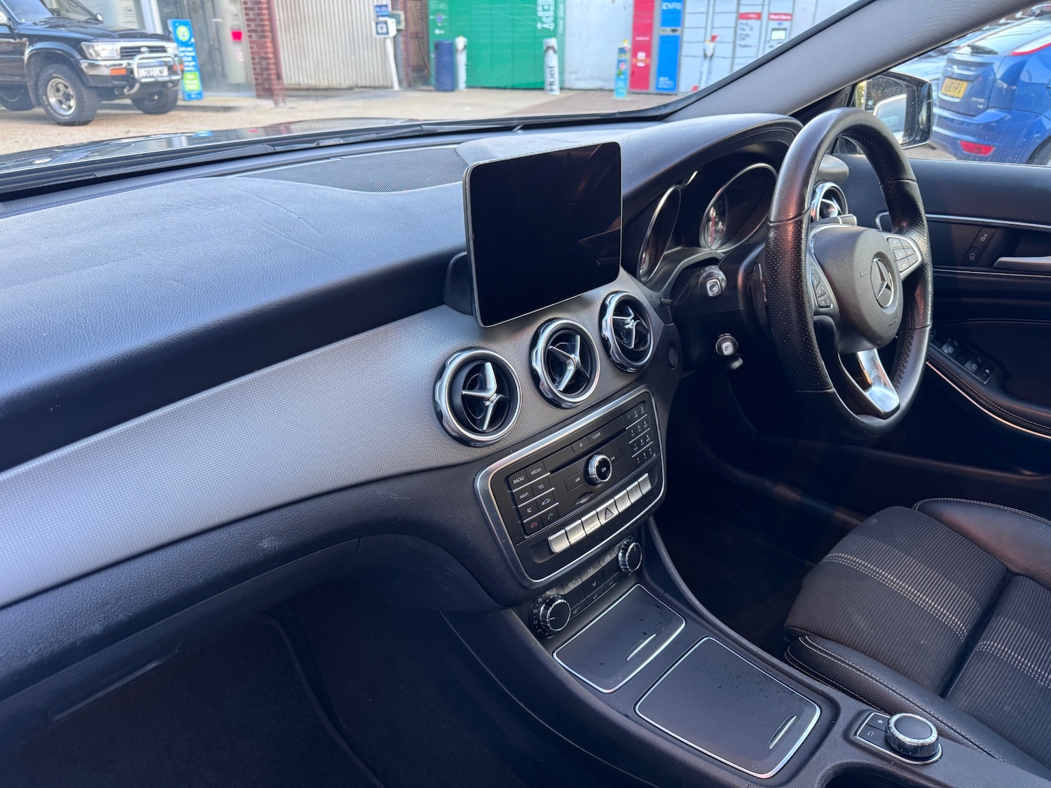 Used Mercedes-Benz GLA 2019 for sale - 76404892: Photo 4