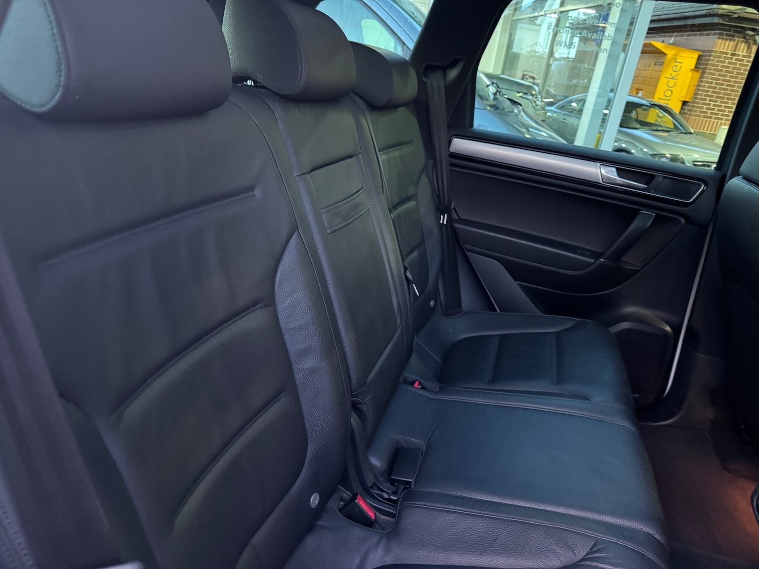 Used Volkswagen Touareg 2015 for sale - 77151710: Photo 14