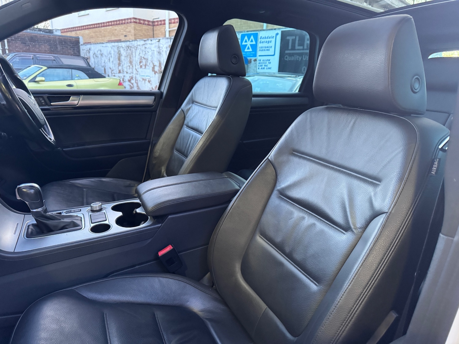 Used Volkswagen Touareg 2015 for sale - 77151710: Photo 3