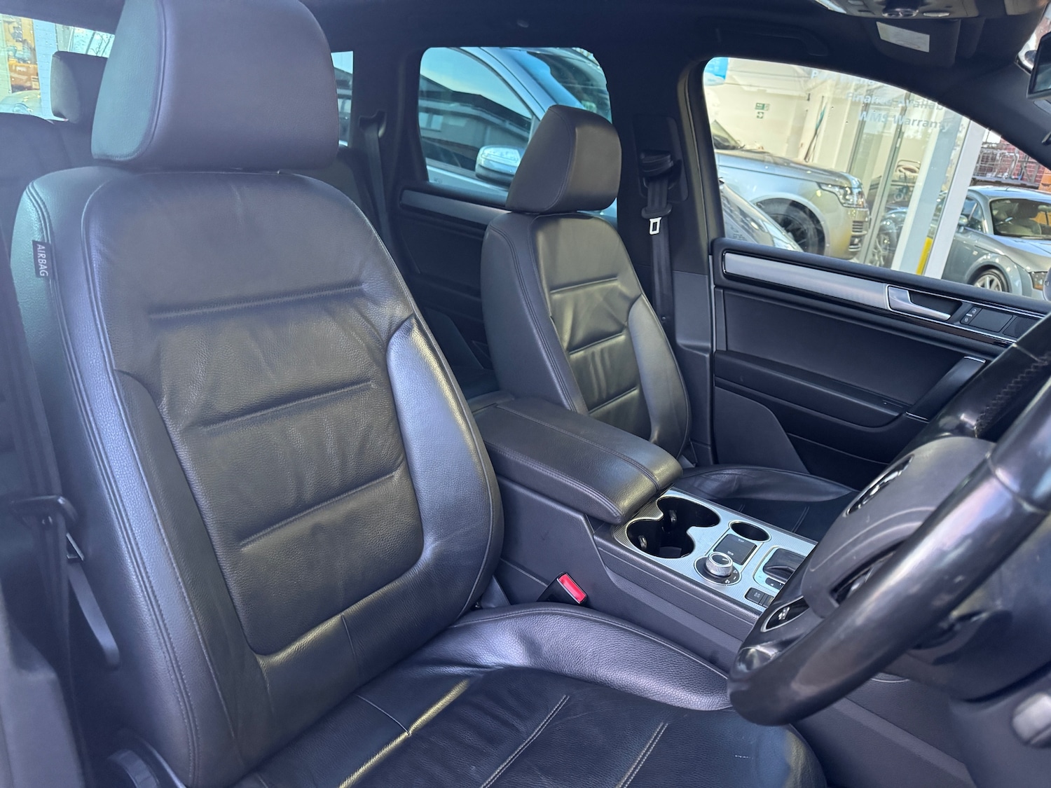 Used Volkswagen Touareg 2015 for sale - 77151710: Photo 4