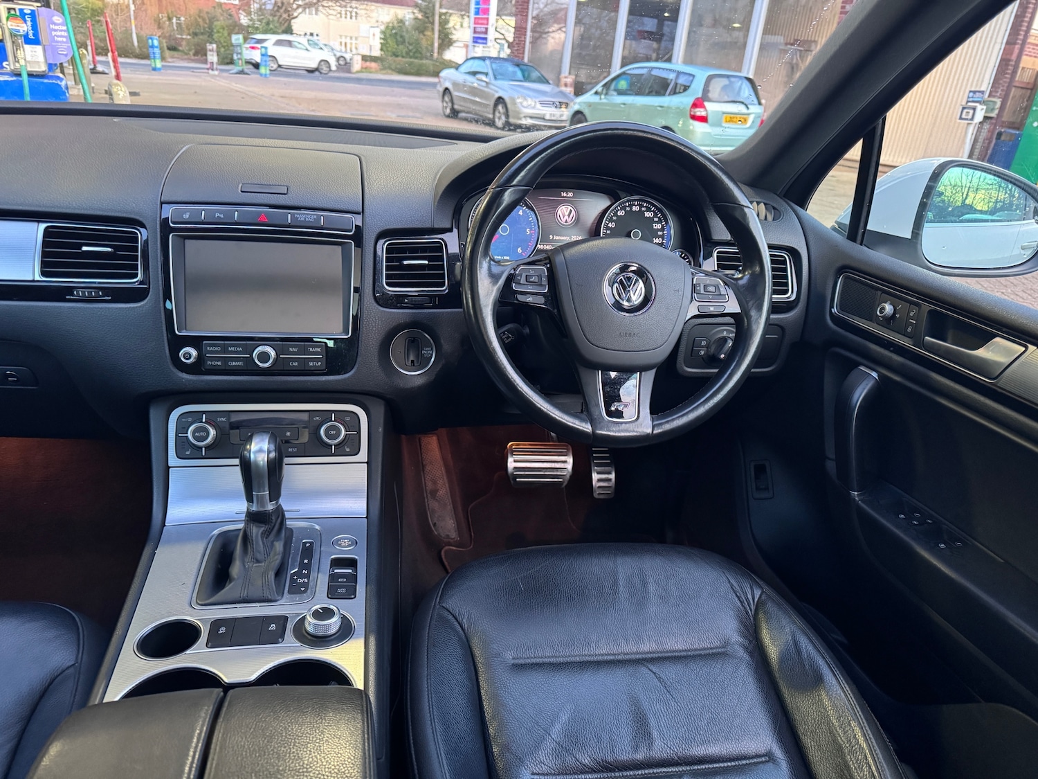 Used Volkswagen Touareg 2015 for sale - 77151710: Photo 5