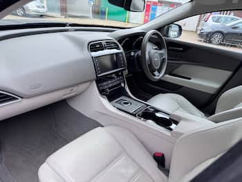 Used Jaguar XE 2026 for sale - 79639979: Photo