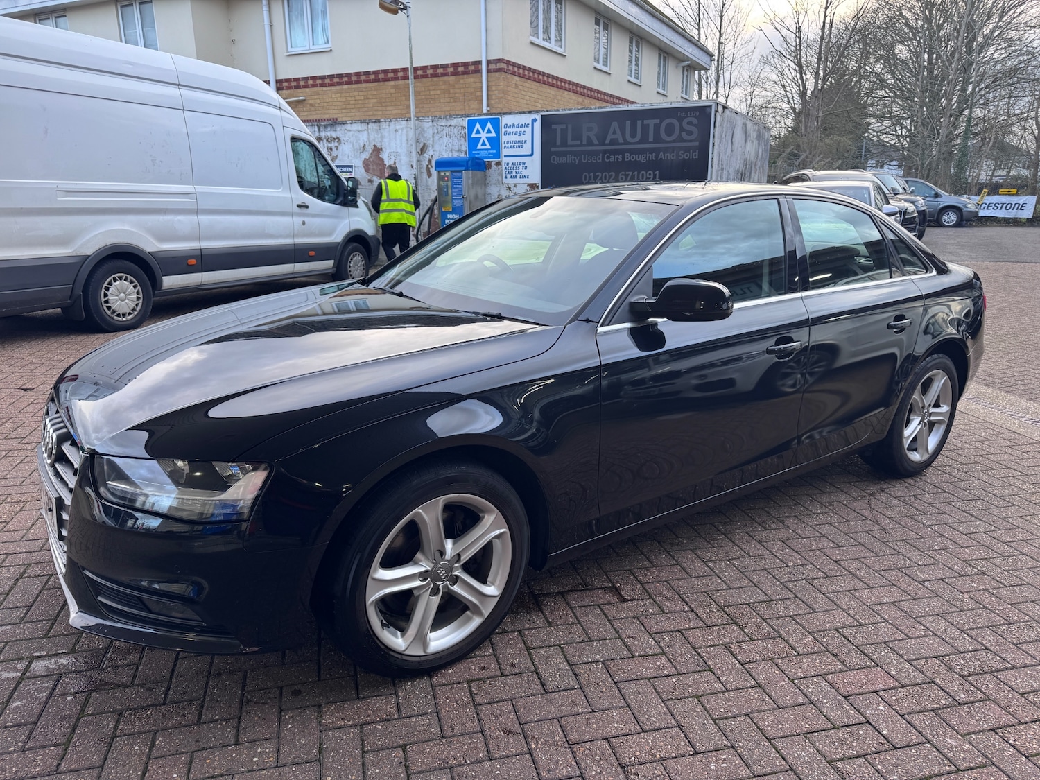 Used Audi A4 2012 for sale - 77420510: Photo 5