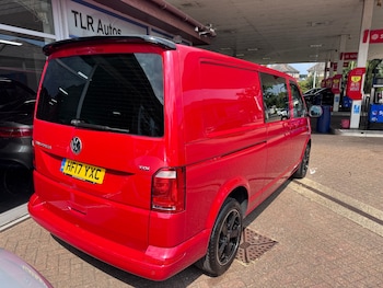 Used Volkswagen Transporter 2017 for sale - 79311753: Photo