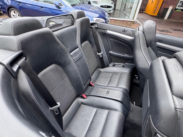 Used Mercedes-Benz E Class 2015 for sale - 76205317: Photo 15
