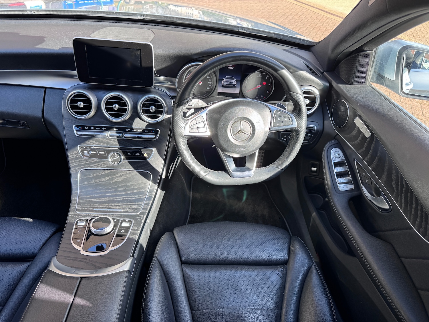 Used Mercedes-Benz C Class 2018 for sale - 77833833: Photo 3