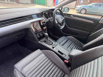Used Volkswagen Passat 2019 for sale - 79596365: Photo