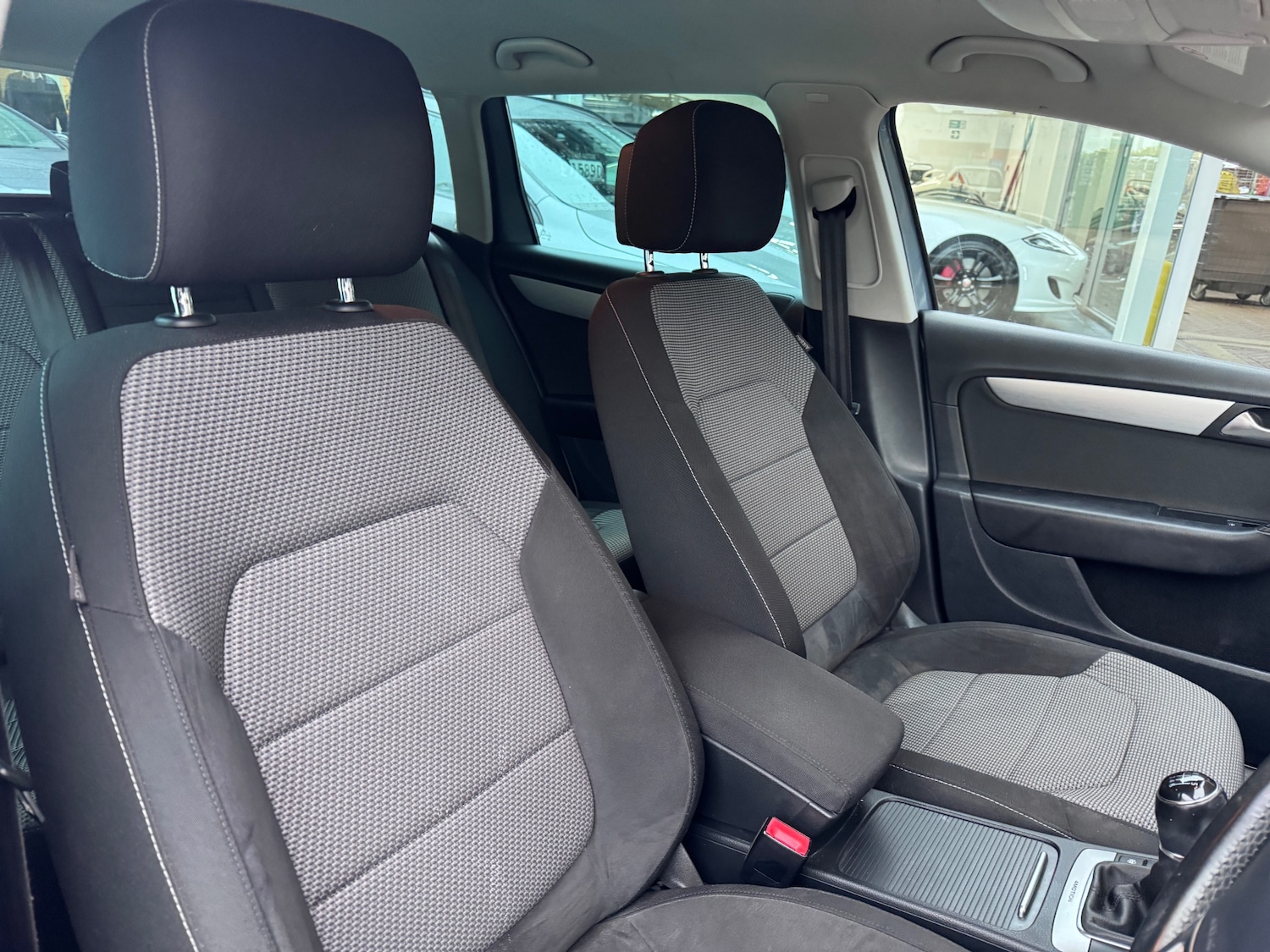 Used Volkswagen Passat 2013 for sale - 76466133: Photo 5