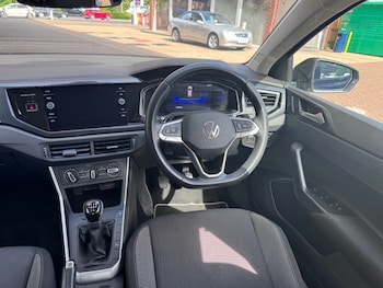 Used Volkswagen Polo 2022 for sale - 78951111: Photo