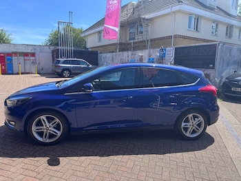 Used Ford Focus 2017 for sale - 79140256: Photo