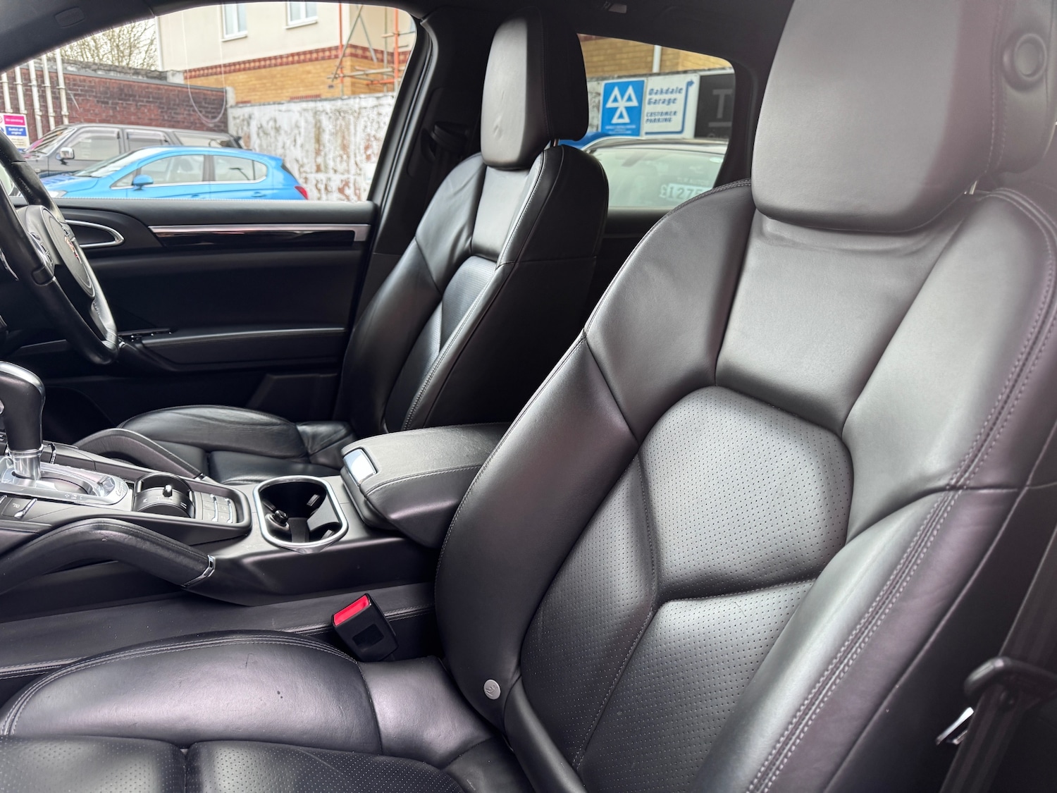 Used Porsche Cayenne 2010 for sale - 78079360: Photo 5