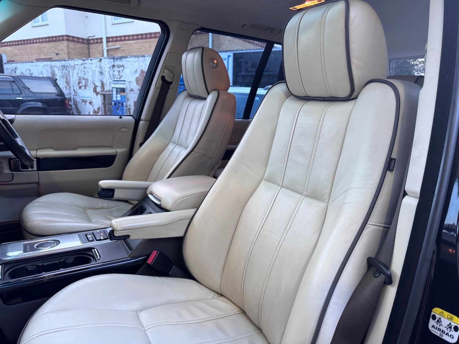 Used Land Rover Range Rover 2011 for sale - 77460017: Photo 10