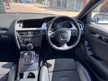 Used Audi A4 2011 for sale - 75920428: Photo