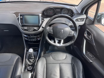 Used Peugeot 2008 2015 for sale - 75794277: Photo
