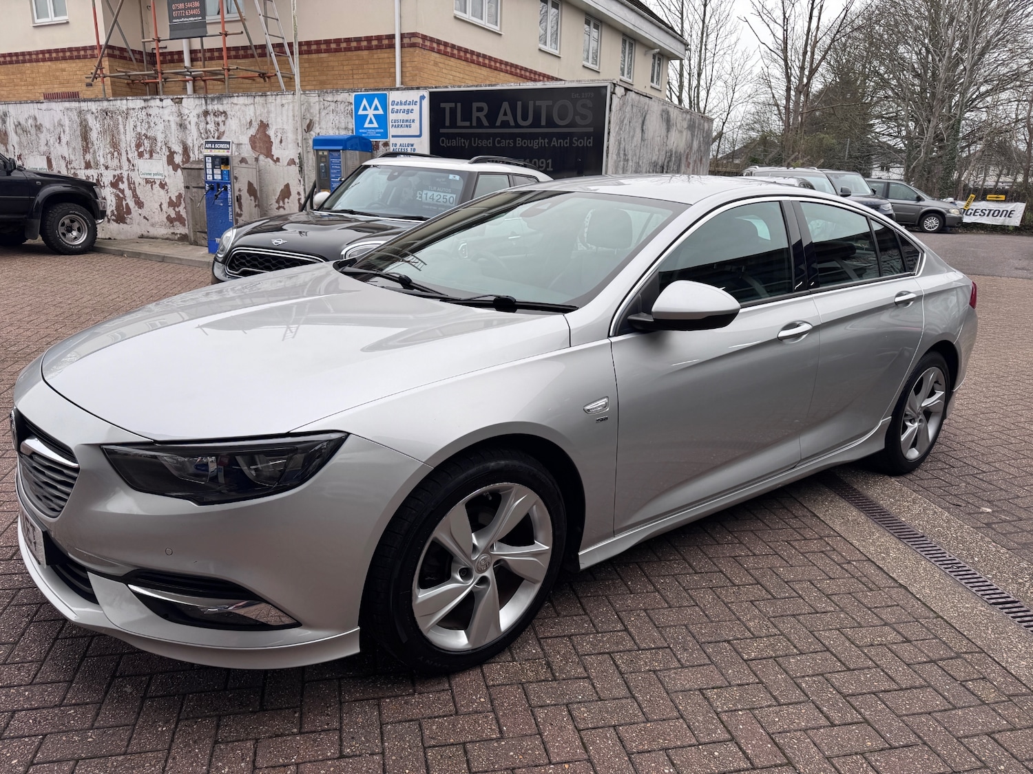 Used Vauxhall Insignia 2019 for sale - 77619468: Photo 2