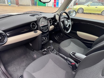 Used MINI Hatch 2010 for sale - 76479933: Photo