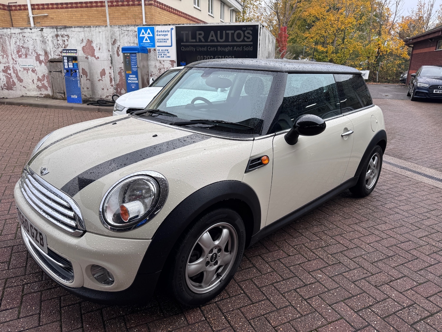 Used MINI Hatch 2010 for sale - 76479933: Photo 6