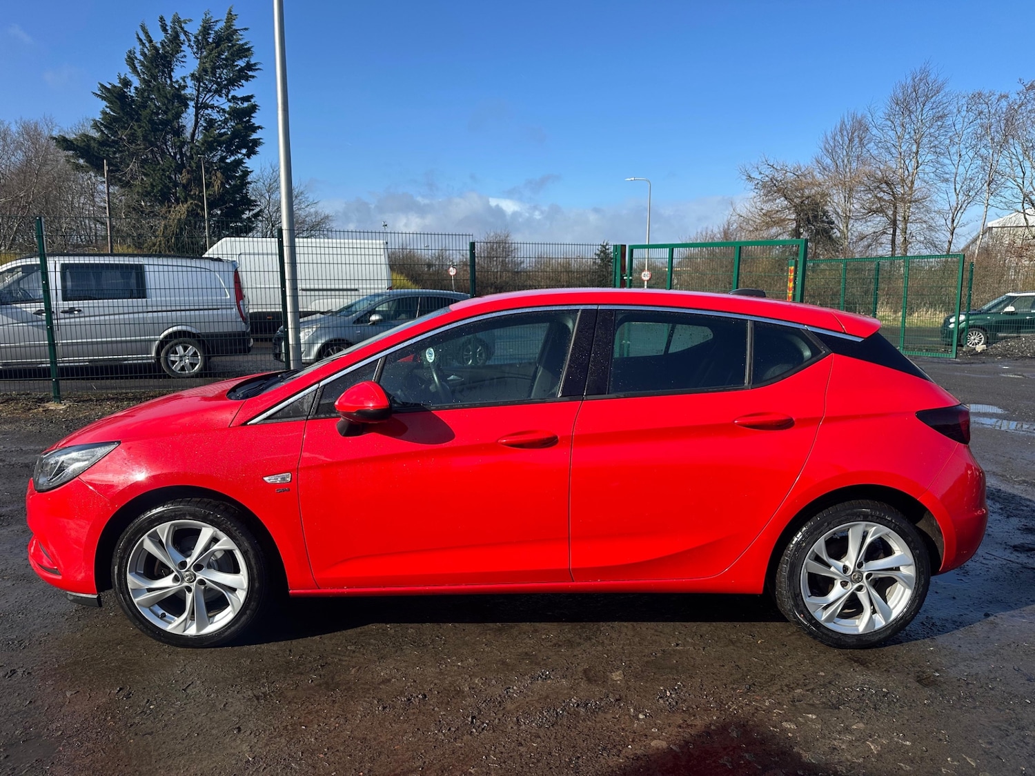 Used Vauxhall Astra 2017 for sale - 77831708: Photo 3
