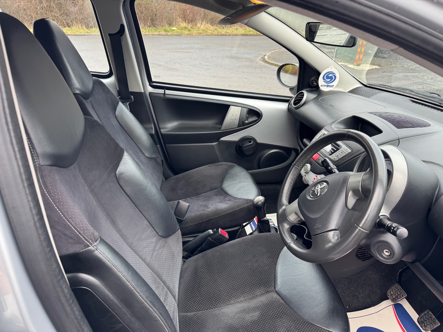 Used Toyota AYGO 2013 for sale - 77324418: Photo 10