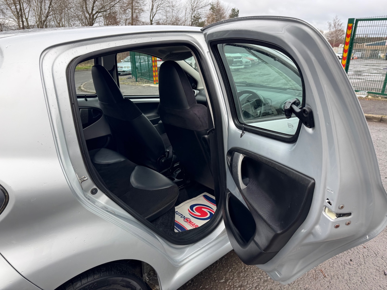 Used Toyota AYGO 2013 for sale - 77324418: Photo 13