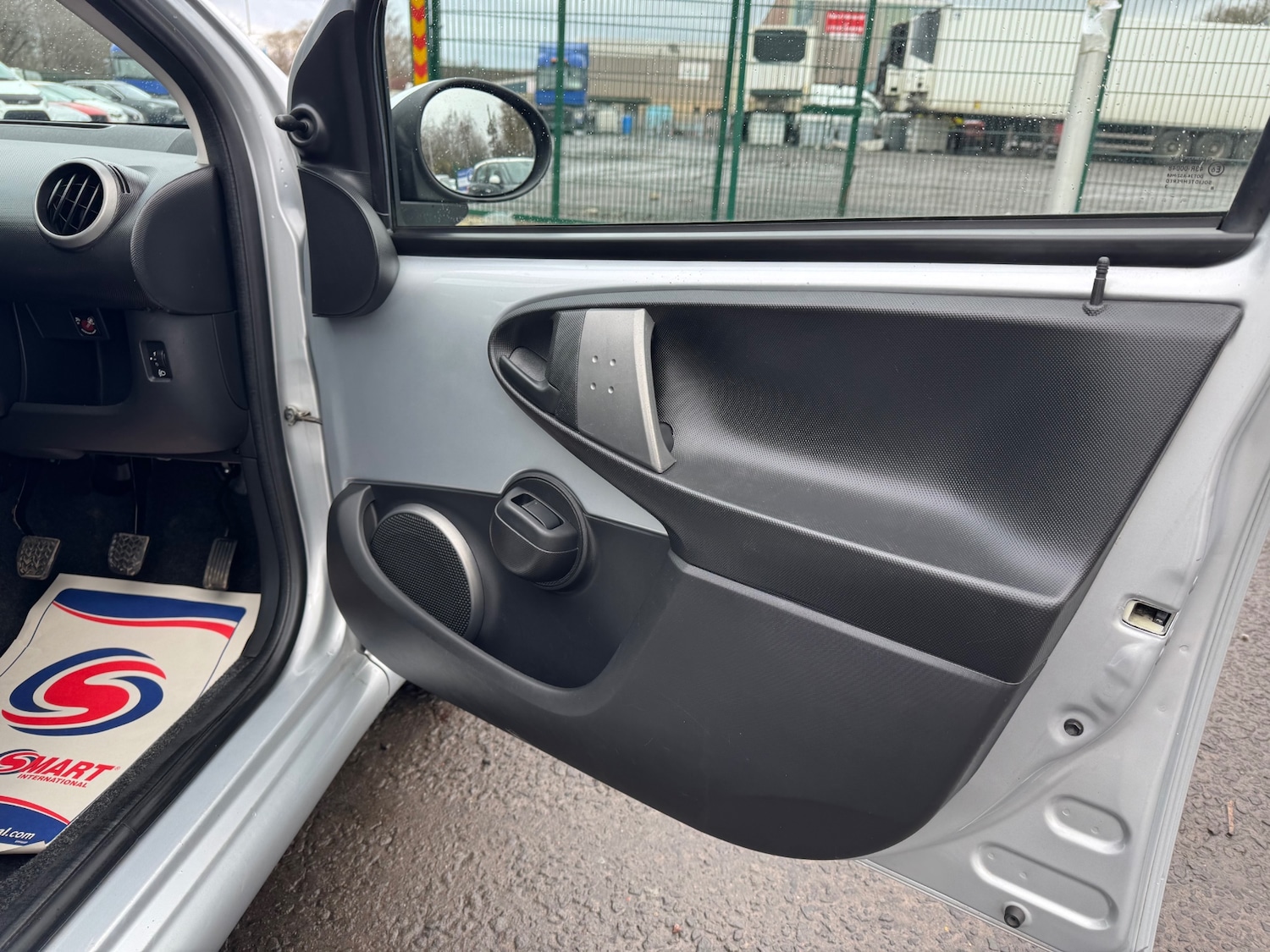 Used Toyota AYGO 2013 for sale - 77324418: Photo 9