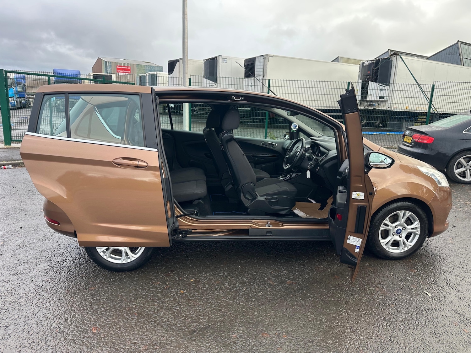 Used Ford B-MAX 2015 for sale - 76518579: Photo 9