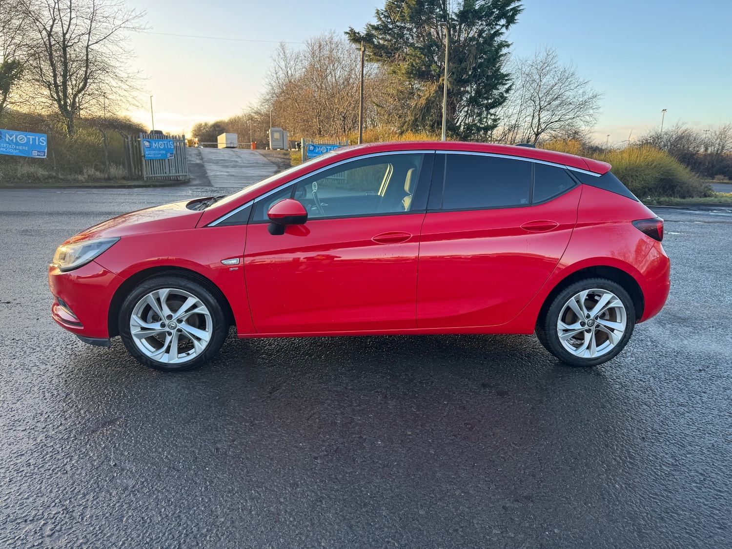 Used Vauxhall Astra 2016 for sale - 77086254: Photo 3