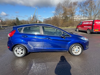 Used Ford Fiesta 2015 for sale - 77833318: Photo