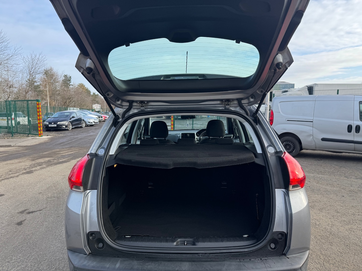 Used Peugeot 2008 2015 for sale - 77650150: Photo 24