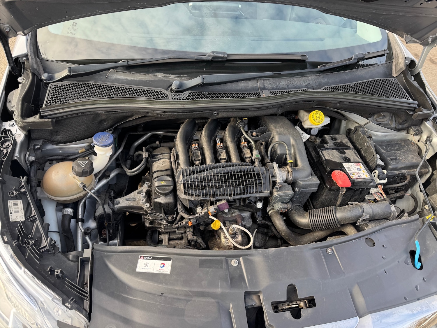 Used Peugeot 2008 2015 for sale - 77650150: Photo 28