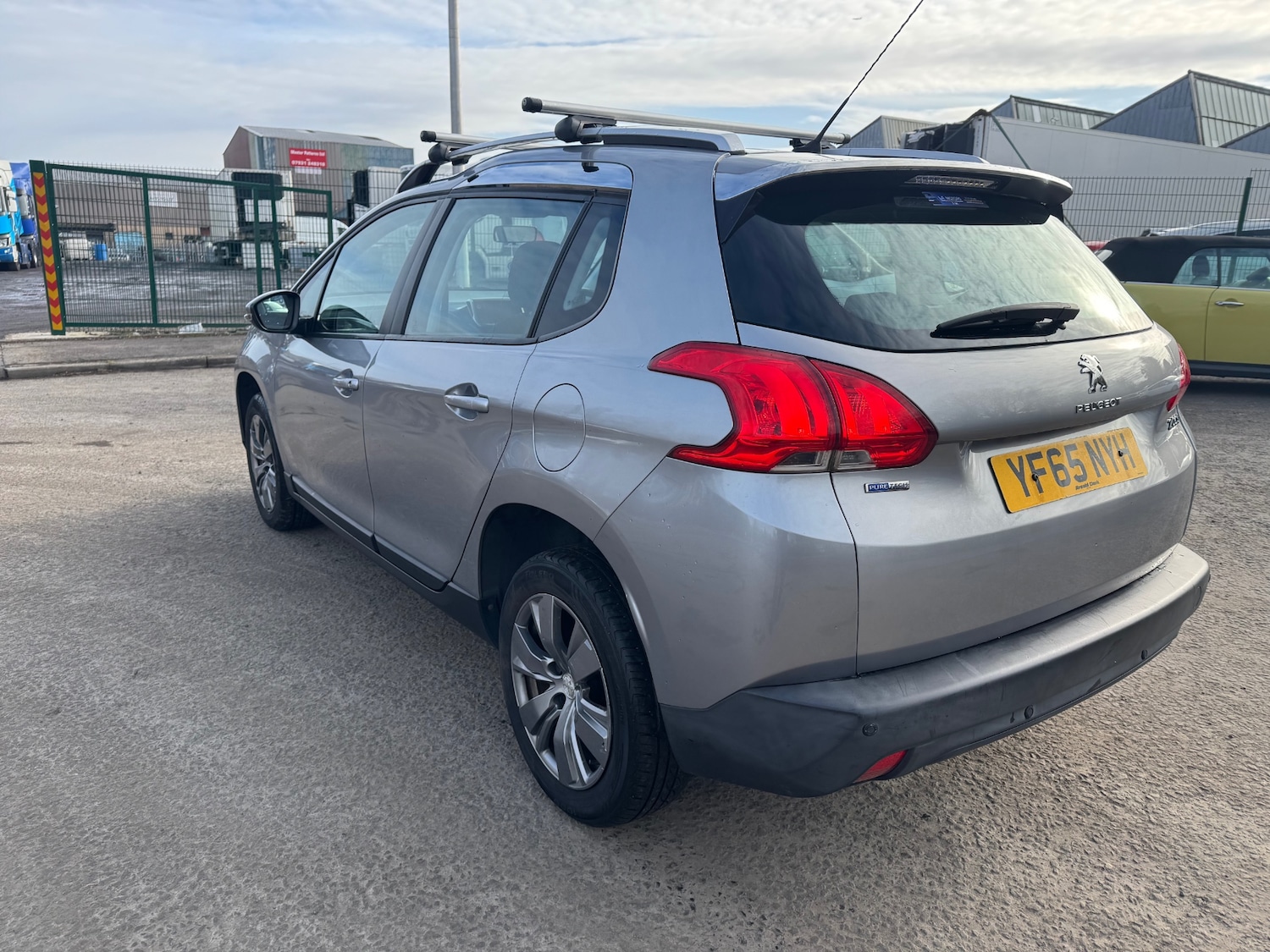 Used Peugeot 2008 2015 for sale - 77650150: Photo 5