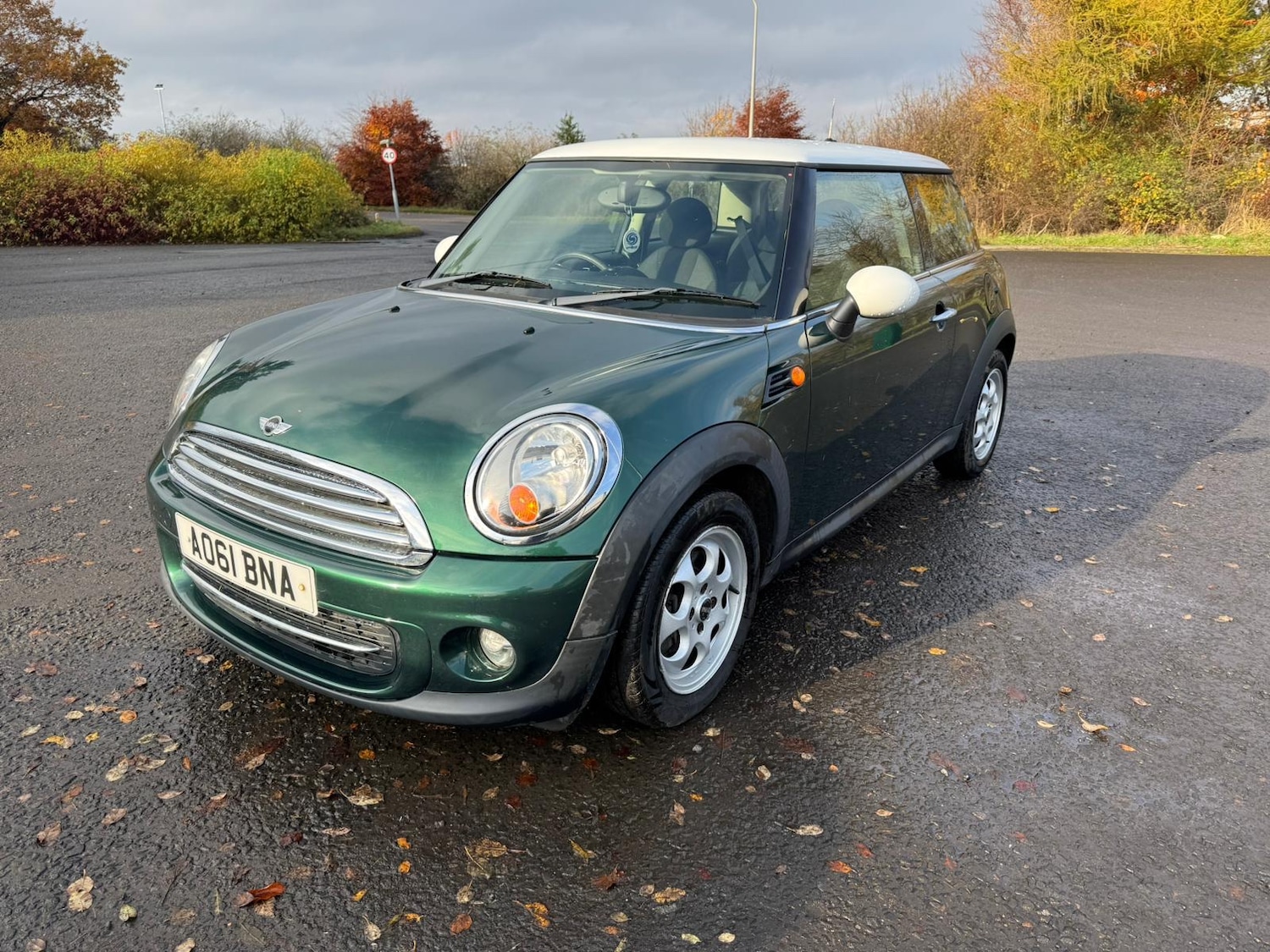 Used MINI Hatch 2011 for sale - 76611225: Photo 2