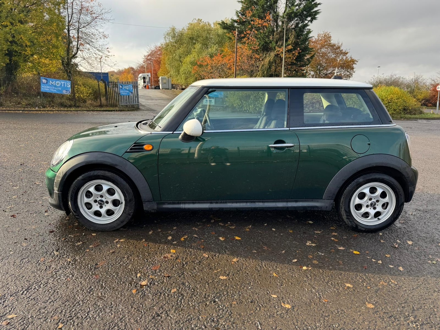 Used MINI Hatch 2011 for sale - 76611225: Photo 3