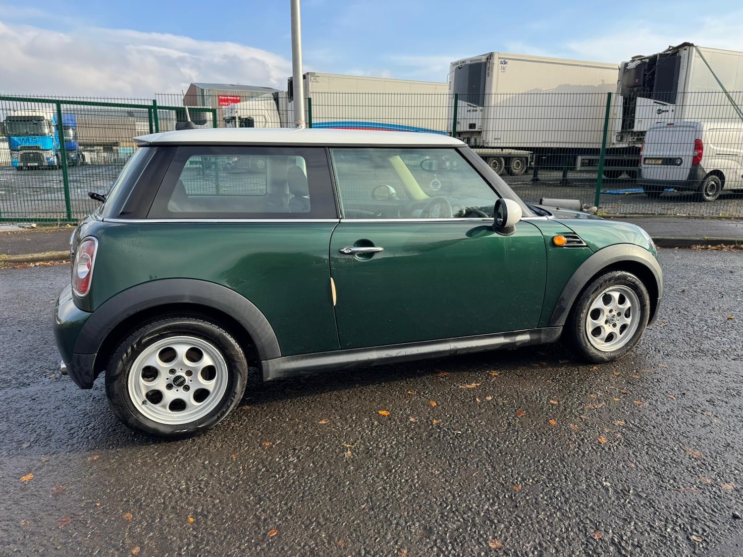 Used MINI Hatch 2011 for sale - 76611225: Photo 6
