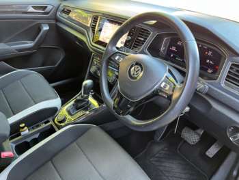 Used Volkswagen T-Roc 2018 for sale - 75041284: Photo