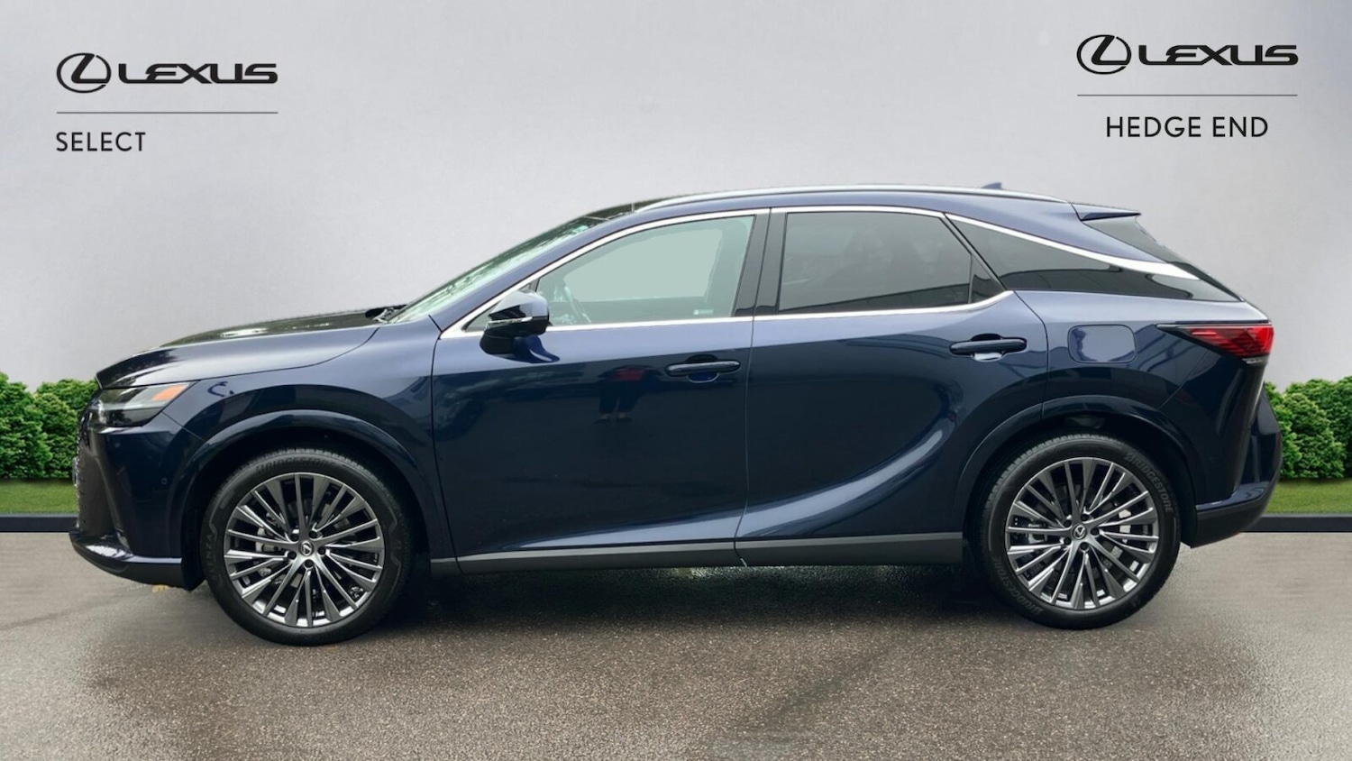 Used Lexus RX 2024 for sale - 76677933: Photo 5