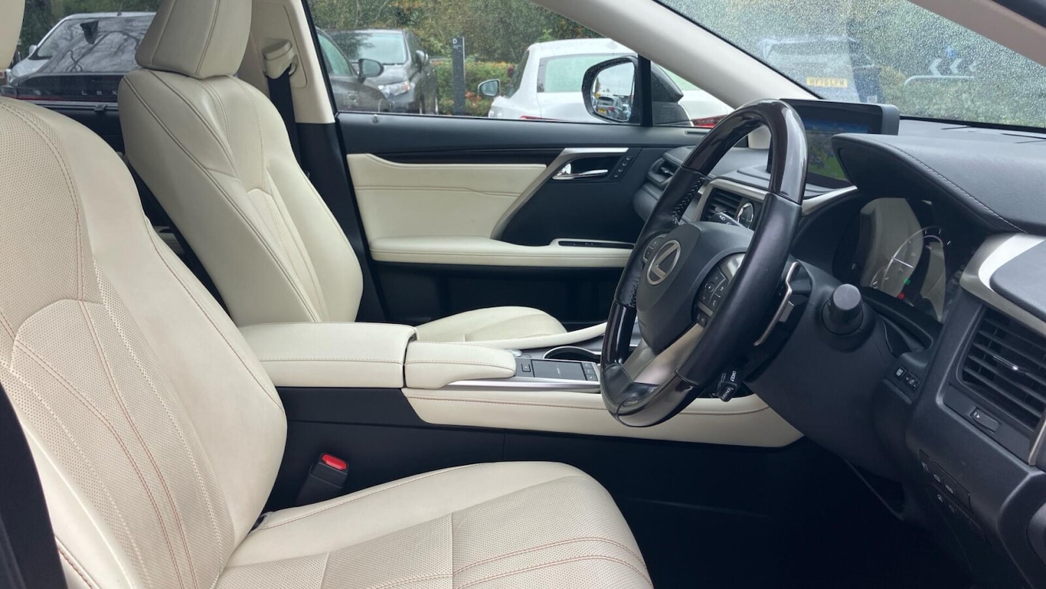 Used Lexus RX 2022 for sale - 76674053: Photo 13