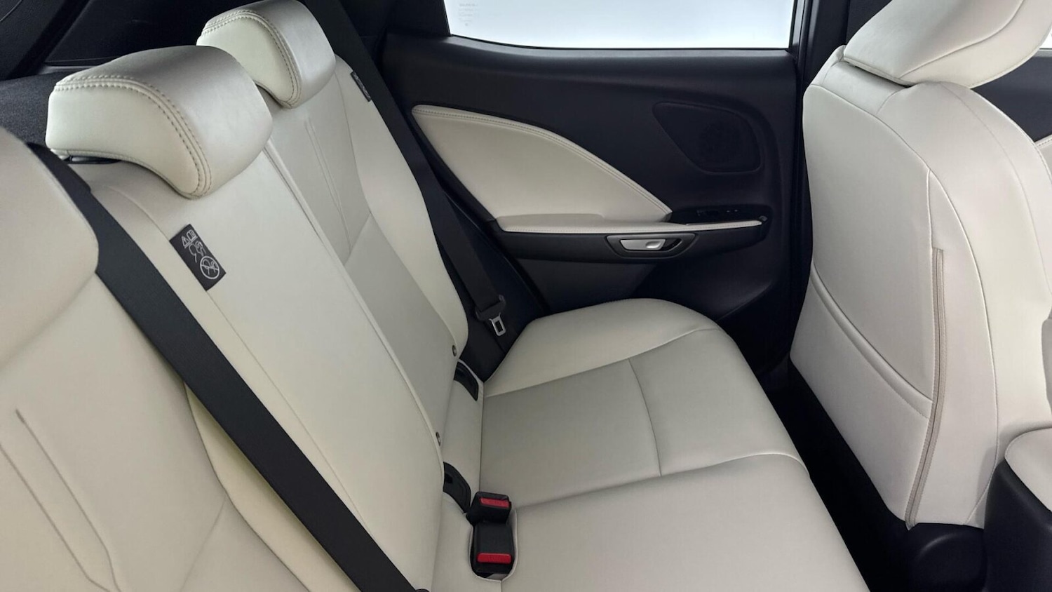 Used Lexus LBX 2024 for sale - 76750409: Photo 9