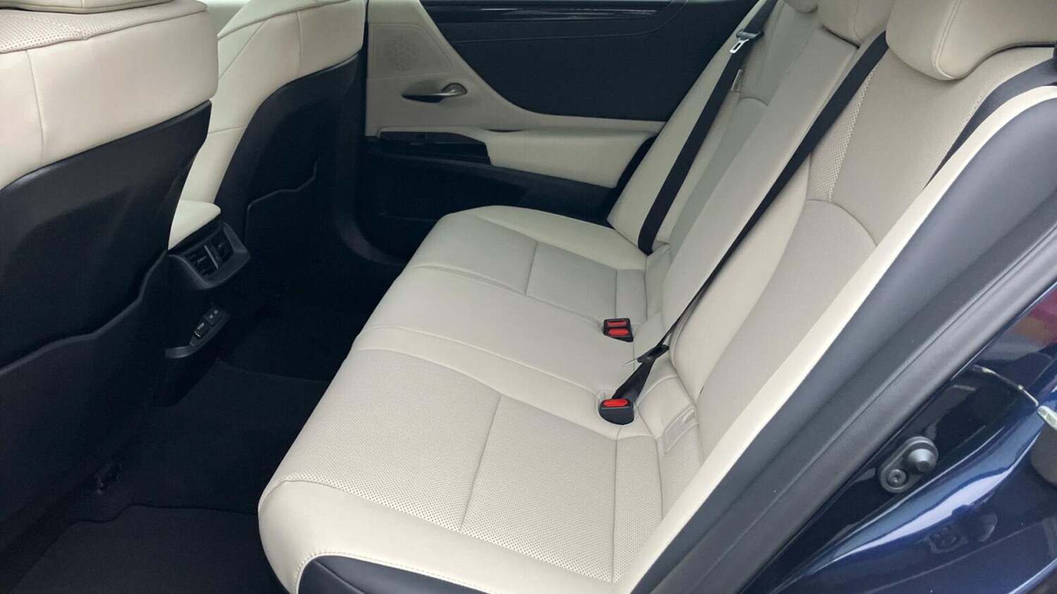 Used Lexus ES 2024 for sale - 77334436: Photo 17