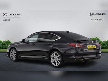 Used Lexus ES 2021 for sale - 76231231: Photo