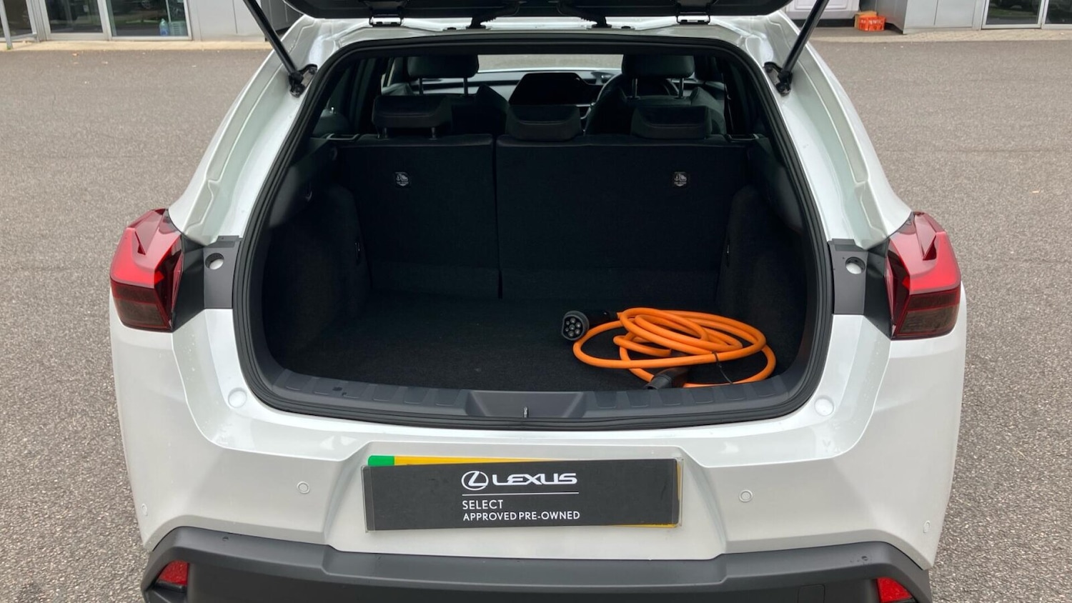 Used Lexus UX 2025 for sale - 76678900: Photo 15