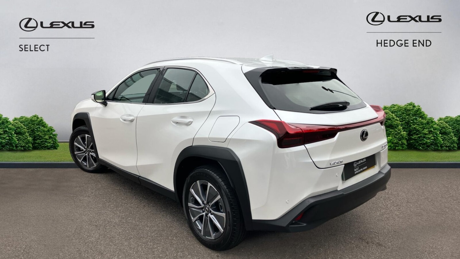 Used Lexus UX 2025 for sale - 76678900: Photo 2