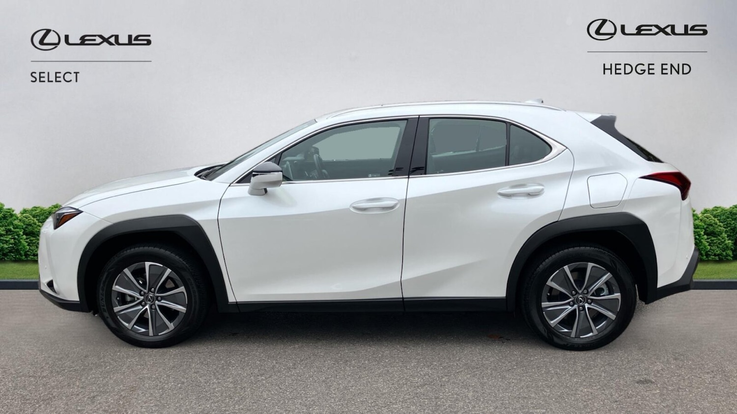 Used Lexus UX 2025 for sale - 76678900: Photo 3