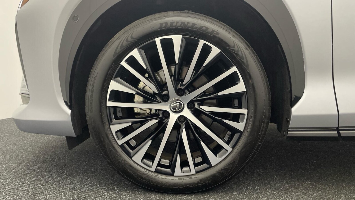 Used Lexus RZ 2023 for sale - 76675845: Photo 19