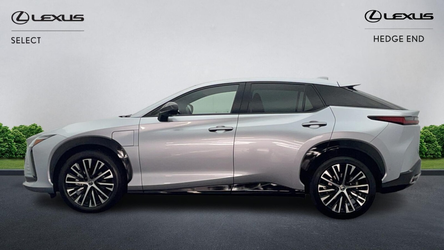 Used Lexus RZ 2023 for sale - 76675845: Photo 3