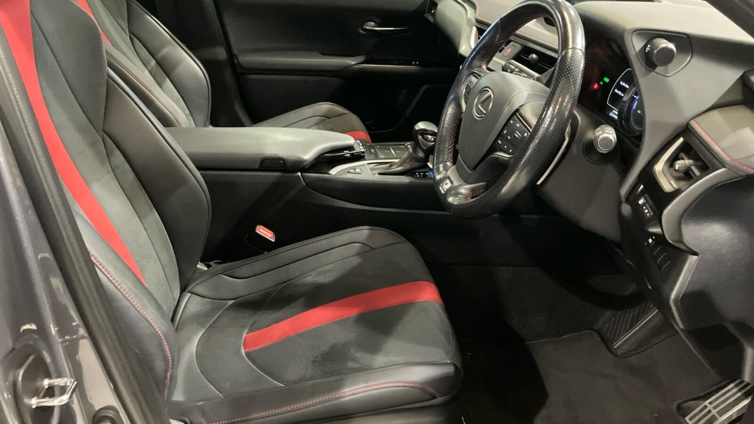 Used Lexus UX 2022 for sale - 76675314: Photo 15